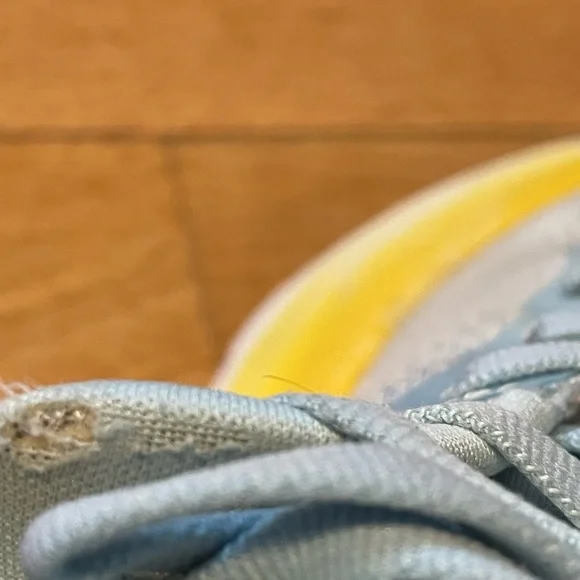 Hoka Women's Gray and Yellow Bondi 8 Running Shoes Size 9.5 - Picture 7 of 16